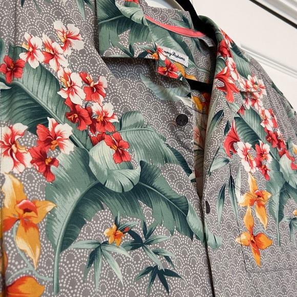 Tommy Bahama Men's Tropical Shirt - Picture 2 of 6